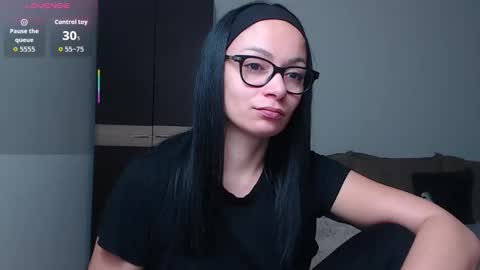 SereneSophi online show from February 16, 6:11 am