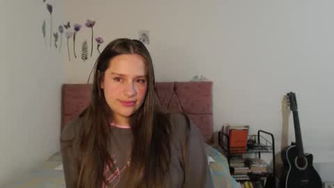 serenity_crystal online show from February 12, 1:20 am