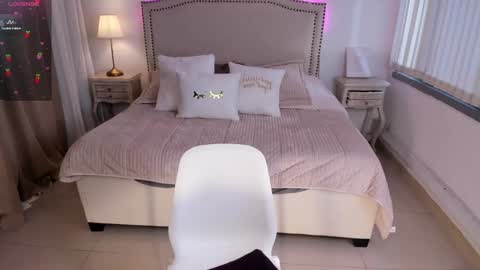 Serenna Cruz online show from March 5, 8:00 pm