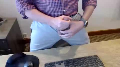 sethdoza online show from May 12, 5:00 pm