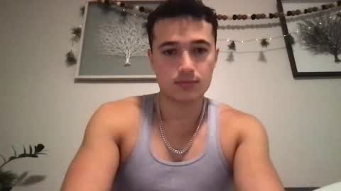 Snapshot of seveninchsteve_ chatting on December 3, 6:00 pm seveninchsteve_ online show from December 3, 6:00 pm