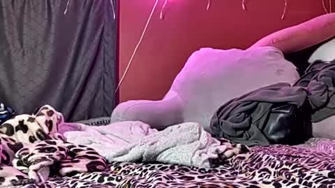 sexiwhiskey699 online show from September 19, 4:49 am