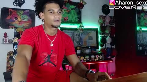 Snapshot of sexo_aharon chatting on October 19, 5:23 am Aharon ravelo online show from October 19, 5:23 am