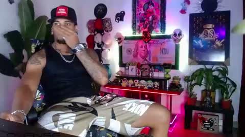Aharon  ravelo online show from July 3, 6:51 am