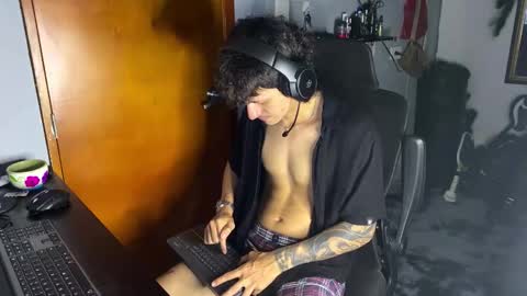 ROCKERO online show from January 8, 7:25 am