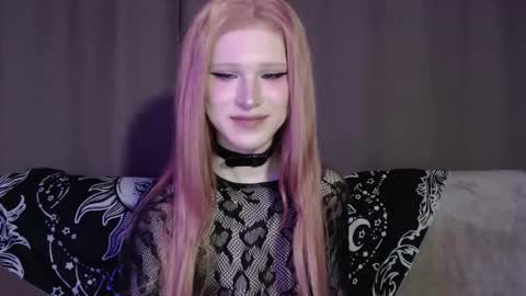 Nextdoor Princess online show from March 9, 10:36 pm