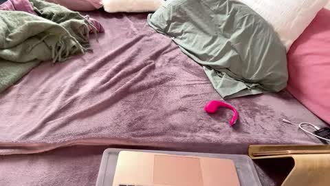 sexredqueen online show from February 12, 2:09 pm