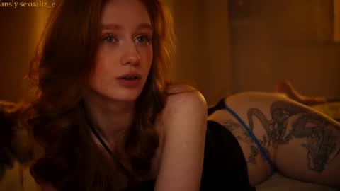 Snapshot of sexualiz_e chatting on October 22, 8:32 pm Liz online show from October 22, 8:32 pm