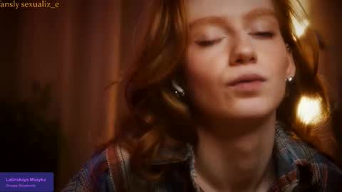 Snapshot of sexualiz_e chatting on September 17, 8:56 pm Liz online show from September 17, 8:56 pm
