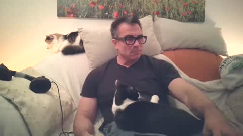 Sexurbation online show from April 4, 9:00 pm