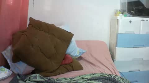 Megummi or Meg online show from April 10, 6:41 am