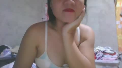 sexxxymomsh online show from March 12, 6:50 am