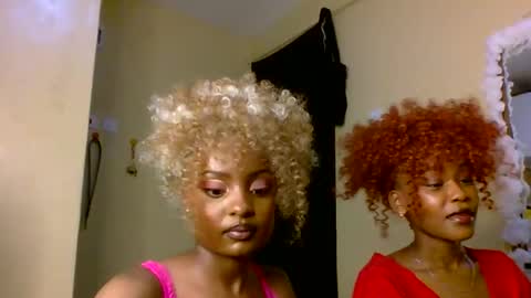 sexxy_daisyy online show from November 11, 9:22 am