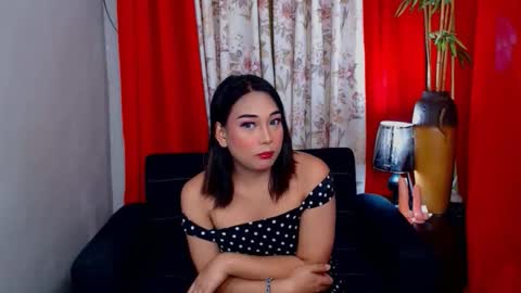 sexxyhotwild_nia online show from September 17, 5:22 am