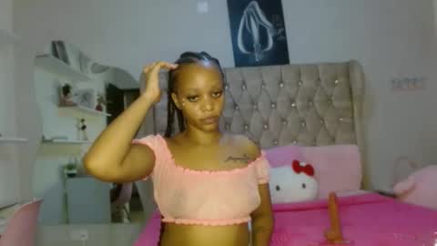 sexy_babydoll22 online show from April 24, 6:43 pm