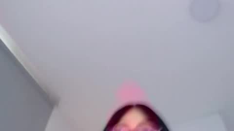   online show from March 4, 7:44 pm