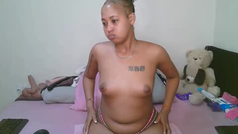 sexy_bluegirl online show from March 11, 11:57 am