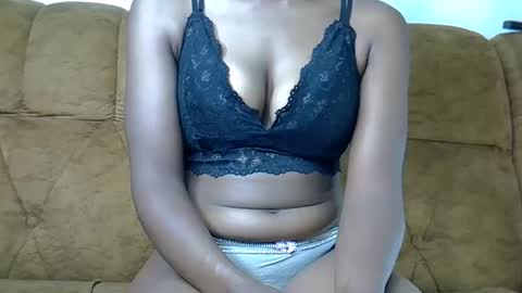 Ellahh online show from February 20, 12:43 am