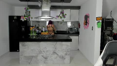 WENDY  MAX  AND VICKY online show from June 11, 5:27 am