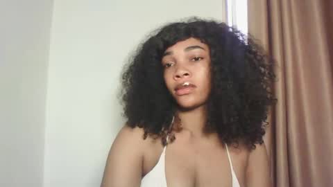 Snapshot of sexy_kitty881 chatting on October 1, 10:14 am Sexy kitty881 online show from October 1, 10:14 am
