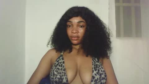 Snapshot of sexy_kitty881 chatting on September 25, 10:50 pm Sexy kitty881 online show from September 25, 10:50 pm