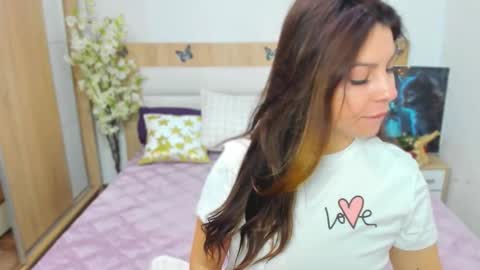 Lily online show from February 26, 5:55 am