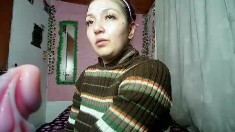 sexy lolas online show from April 1, 6:03 am