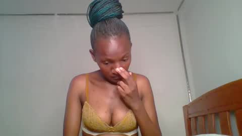 Snapshot of sexy_lucy012 chatting on February 27, 3:37 pm sexy_lucy012 online show from February 27, 3:37 pm