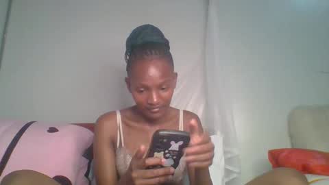 Snapshot of sexy_lucy012 chatting on February 10, 4:58 pm sexy_lucy012 online show from February 10, 4:58 pm