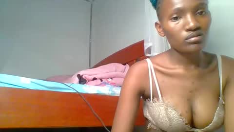 Snapshot of sexy_lucy012 chatting on February 17, 9:00 pm sexy_lucy012 online show from February 17, 9:00 pm
