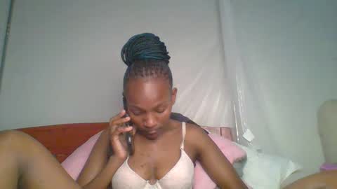 Snapshot of sexy_lucy012 chatting on February 8, 7:59 pm sexy_lucy012 online show from February 8, 7:59 pm