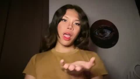 Nicole online show from June 19, 2:56 pm