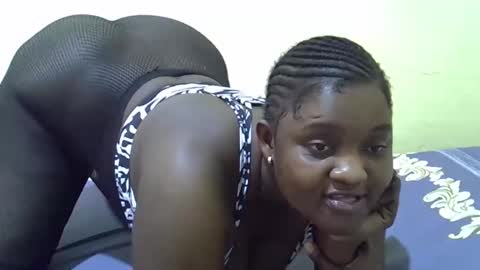 sexy_naila2 online show from April 14, 8:28 am