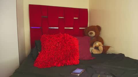 sexy_nicole_ricutty online show from November 23, 3:32 pm