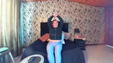 Snapshot of sexy_valeshca chatting on October 5, 1:30 pm sexy_valeshca online show from October 5, 1:30 pm