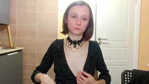 Snapshot of sexy_wise_kind chatting on October 4, 9:23 pm Mandy Green online show from October 4, 9:23 pm