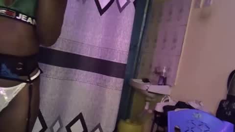 Snapshot of sexyafricanprincess25 chatting on October 26, 11:00 am Rita online show from October 26, 11:00 am