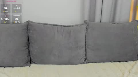 Lou online show from February 25, 11:37 pm