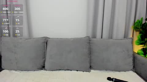 Lou online show from February 22, 7:36 pm