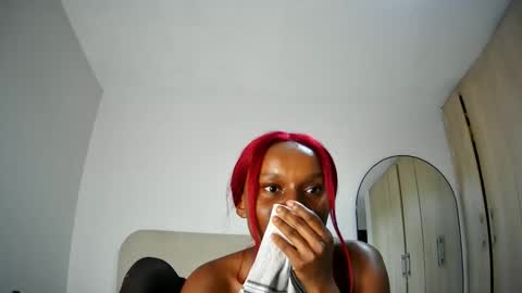 Snapshot of sexybad_ass chatting on March 3, 8:43 pm sexybad_ass online show from March 3, 8:43 pm