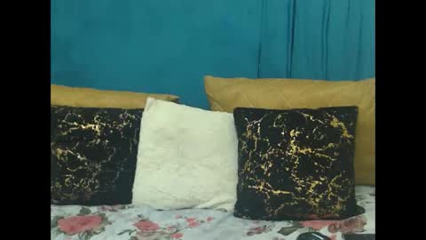 Snapshot of sexyboobsx2 chatting on September 30, 7:02 pm sexyboobsx2 online show from September 30, 7:02 pm