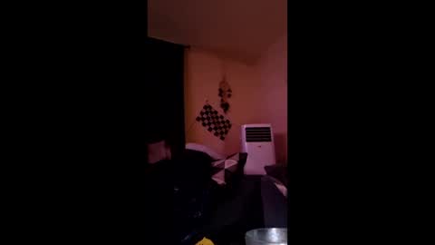 sexybriiiixoxox online show from June 3, 4:37 am