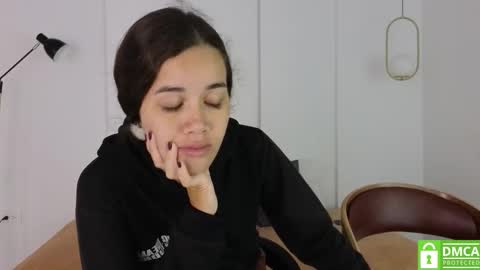 Snapshot of sexychanell_18 chatting on October 21, 1:16 pm chanell and yina online show from October 21, 1:16 pm