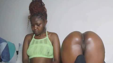 sexyebony283378 online show from July 16, 5:55 am
