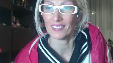 ENI pvt moan your name  WHEN I M NOT online you tell me in SNAPCHAT deal yes add me...  FREE TWITTER magiconline101...... online show from September 29, 10:09 pm