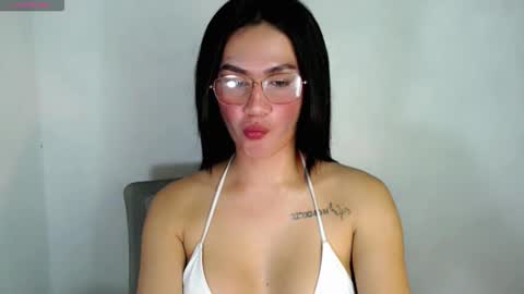 gigi online show from December 15, 1:29 pm