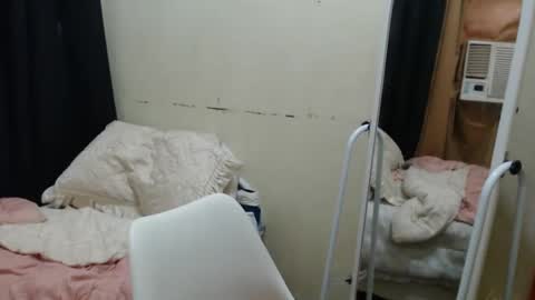 Snapshot of sexyhotangelyn chatting on February 26, 12:20 am sexyhotangelyn online show from February 26, 12:20 am