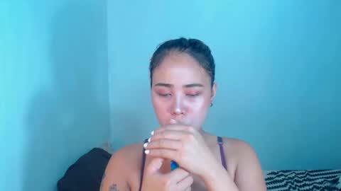 Snapshot of sexyhotbojean chatting on March 10, 8:28 am jeanken and jelian online show from March 10, 8:28 am