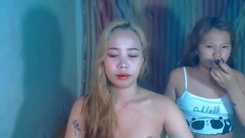 Snapshot of sexyhotbojean chatting on September 27, 6:27 pm jeanken and jelian online show from September 27, 6:27 pm