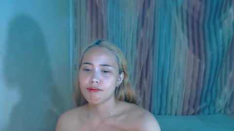 Snapshot of sexyhotbojean chatting on September 19, 9:24 am jeanken and jelian online show from September 19, 9:24 am